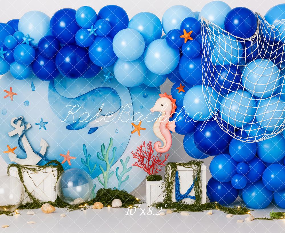Kate Meer Ballons Fischernetz Blau Hintergrund Entworfen von Patty Roberts - Kate Backdrop.de