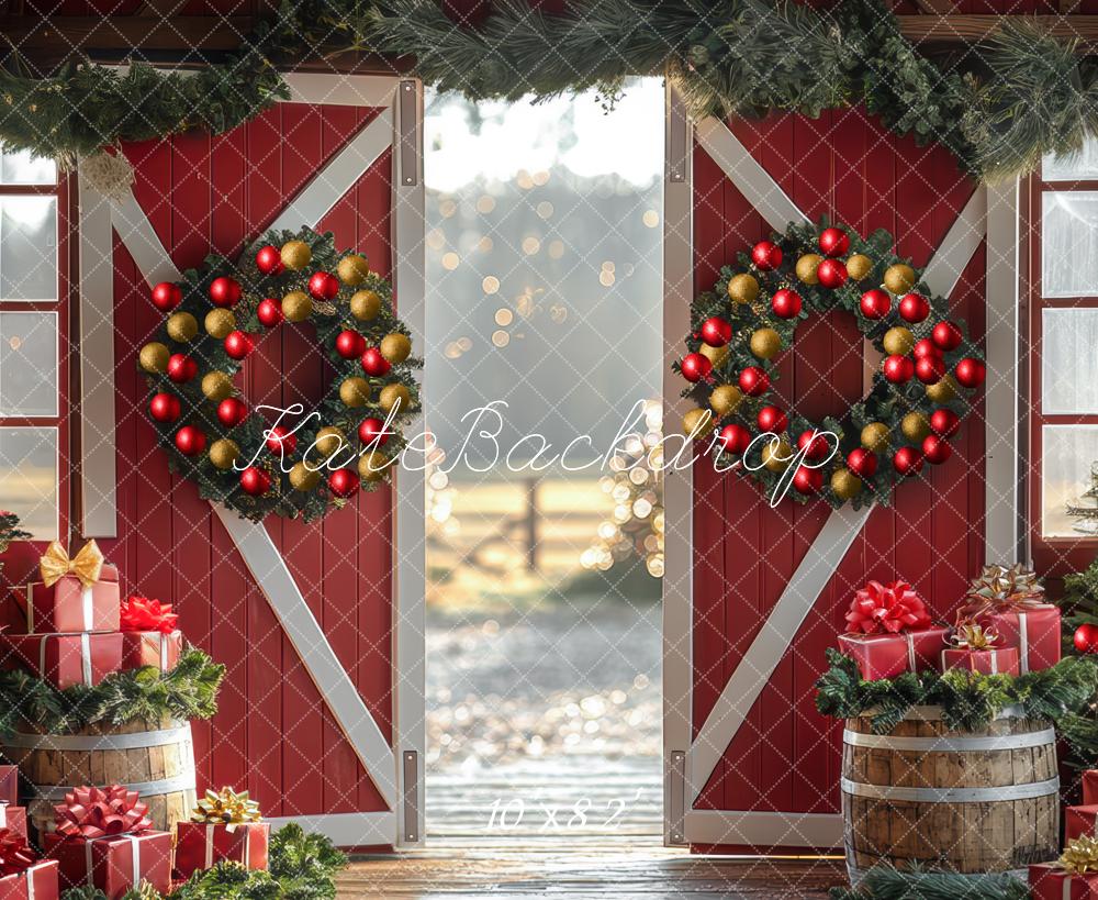 Kate Weihnachten Scheune Kränze Geschenke Rot Hintergrund Entworfen von Mini MakeBelieve - Kate Backdrop.de