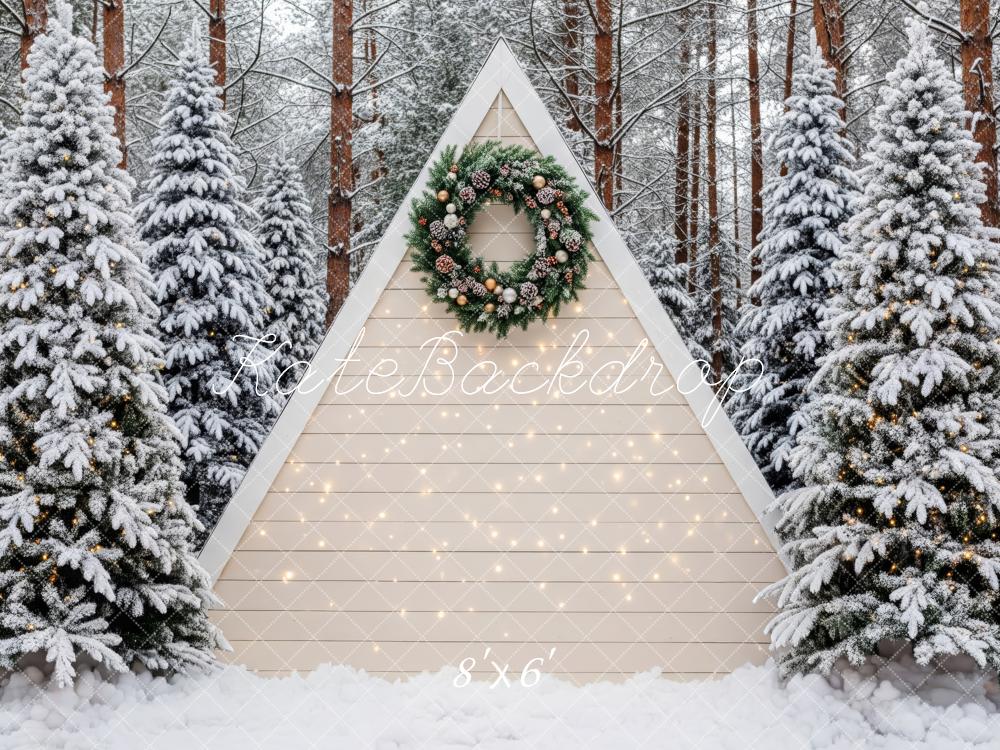 Kate Weihnachten Winterwald Tannen Beige Hintergrund Entworfen von Patty Roberts