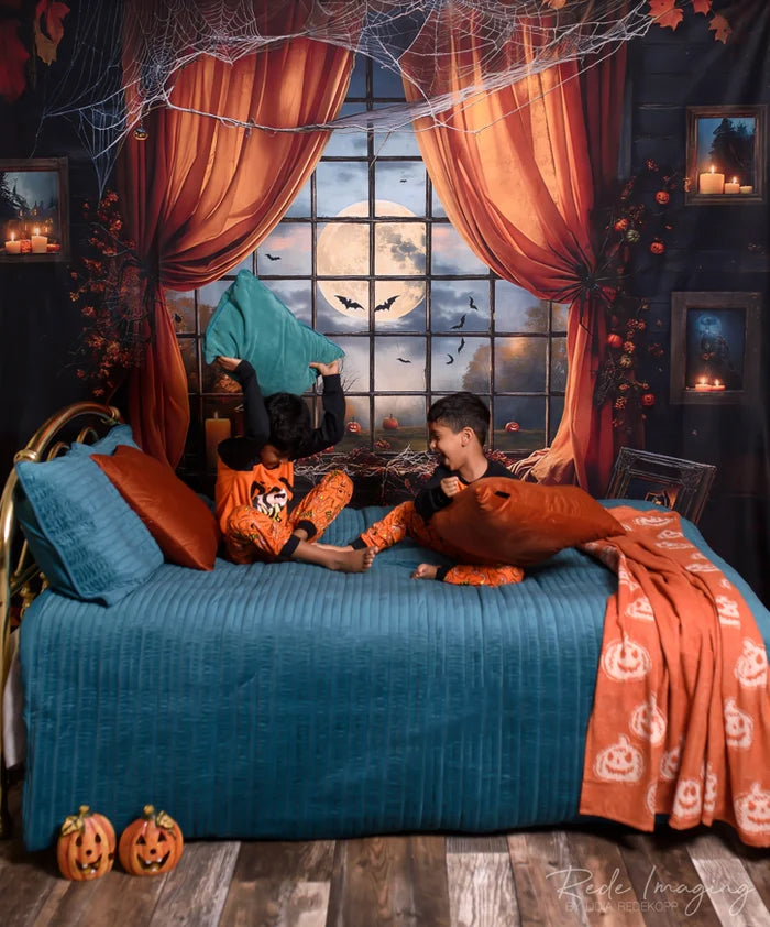 Kate Halloween Hintergrund Nacht Fledermaus Orangen Fenster Vorhang entworfen von Emetselch - Kate Backdrop.de