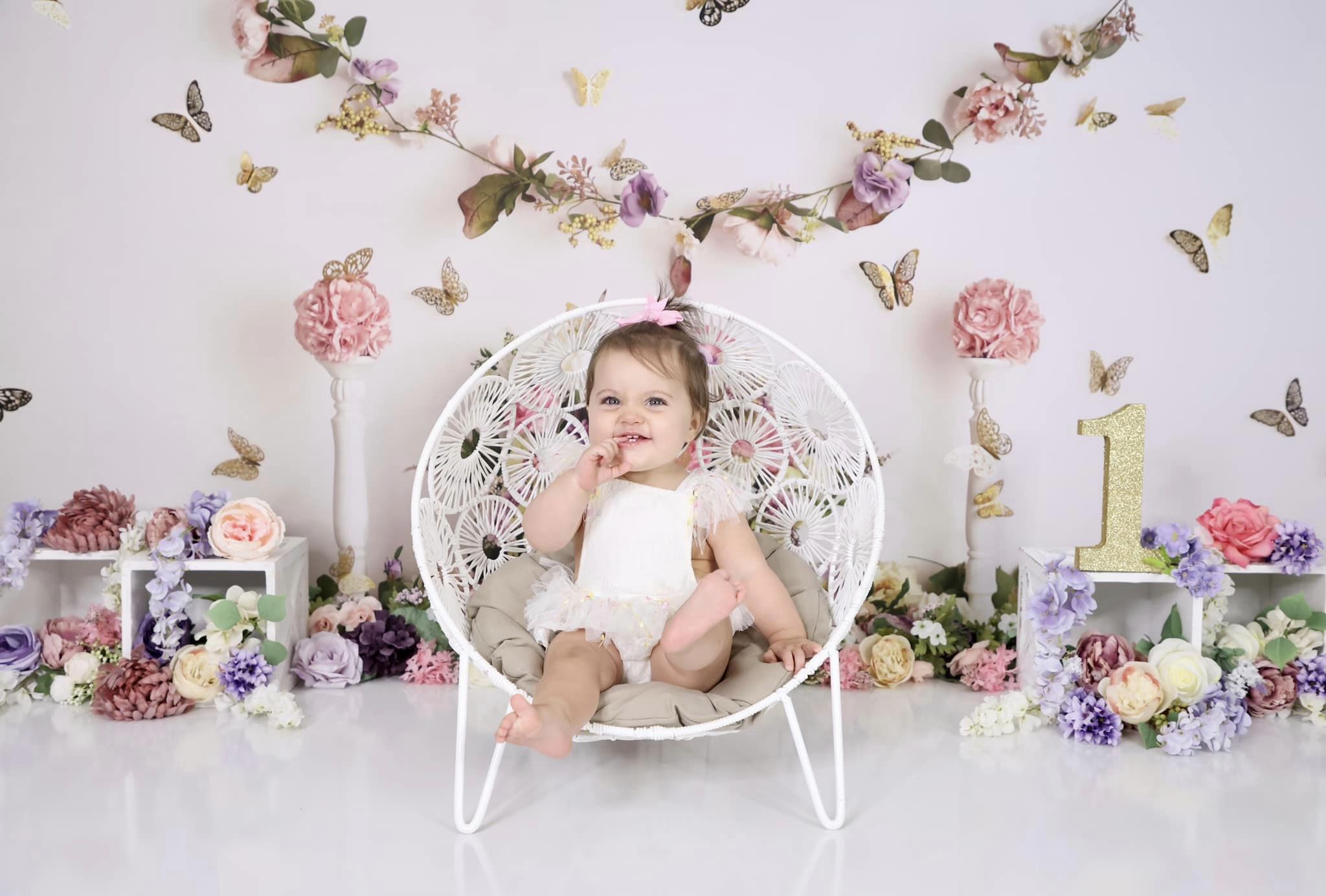 Kate Frühling Blumen Schmetterling Garten Hintergrund von Mandy Ringe Photography - Kate Backdrop.de