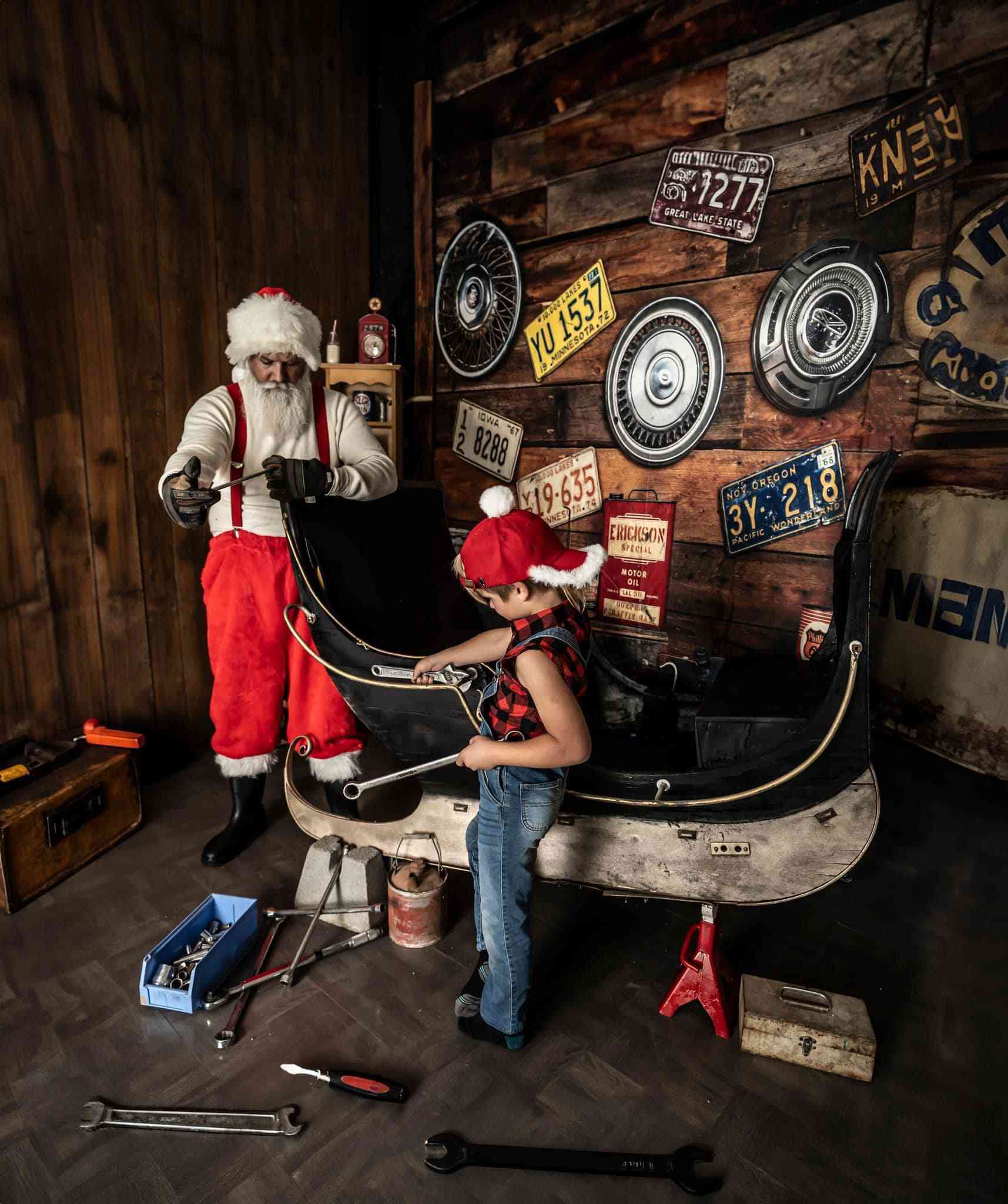 Kate Garage Jungen / Vatertag Hintergrund von Arica Kirby - Kate Backdrop.de