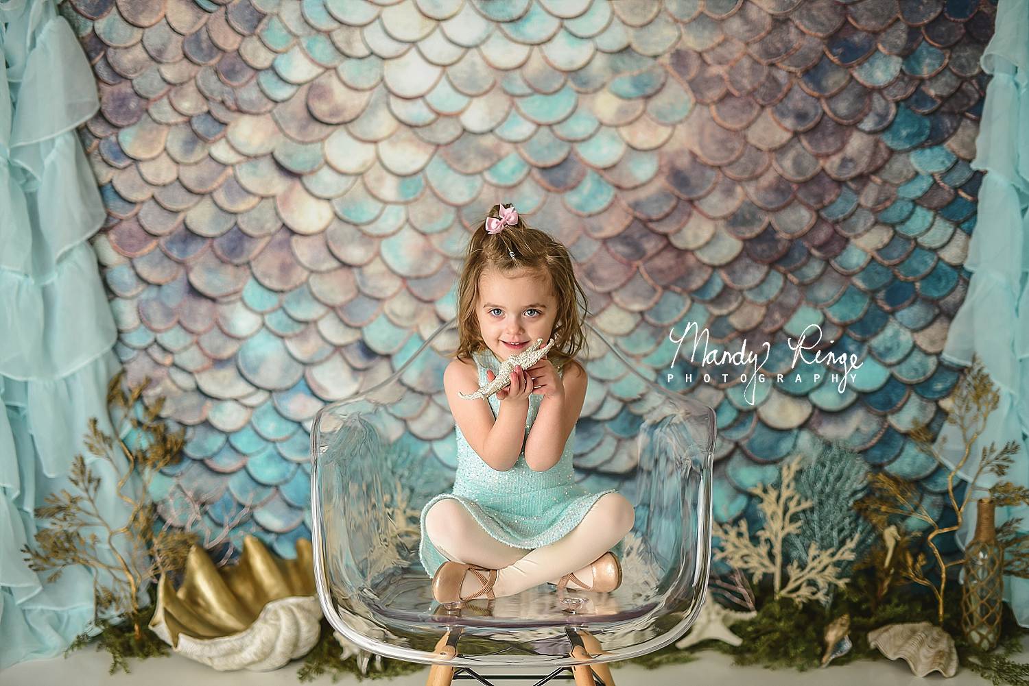 Kate Sommer Meerjungfrau Schuppen Wandhintergrund von Mandy Ringe Fotograf - Kate Backdrop.de