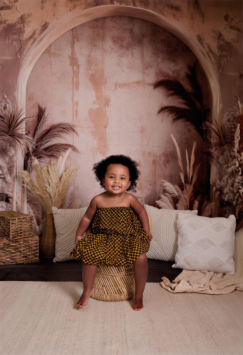 Kate Vintage Boho Dunkle Beige Bogenwand Hintergrund Entworfen von Patty Robert - Kate Backdrop.de