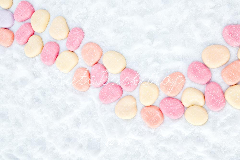 Kate Ostern Bunte Bonbons Weiß Hintergrund Entworfen von Patty Roberts