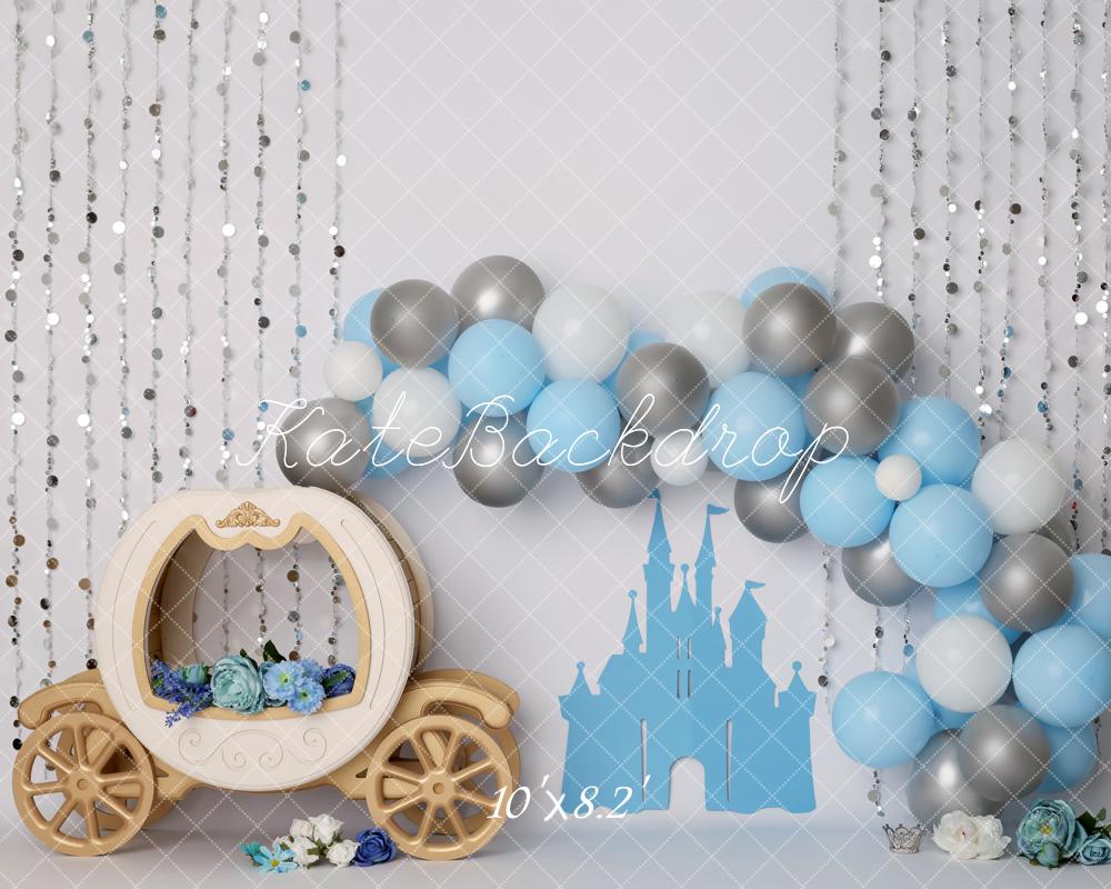 Kate Prinzessin Kutsche Schloss Ballons Blau Hintergrund Entworfen von Melissa King