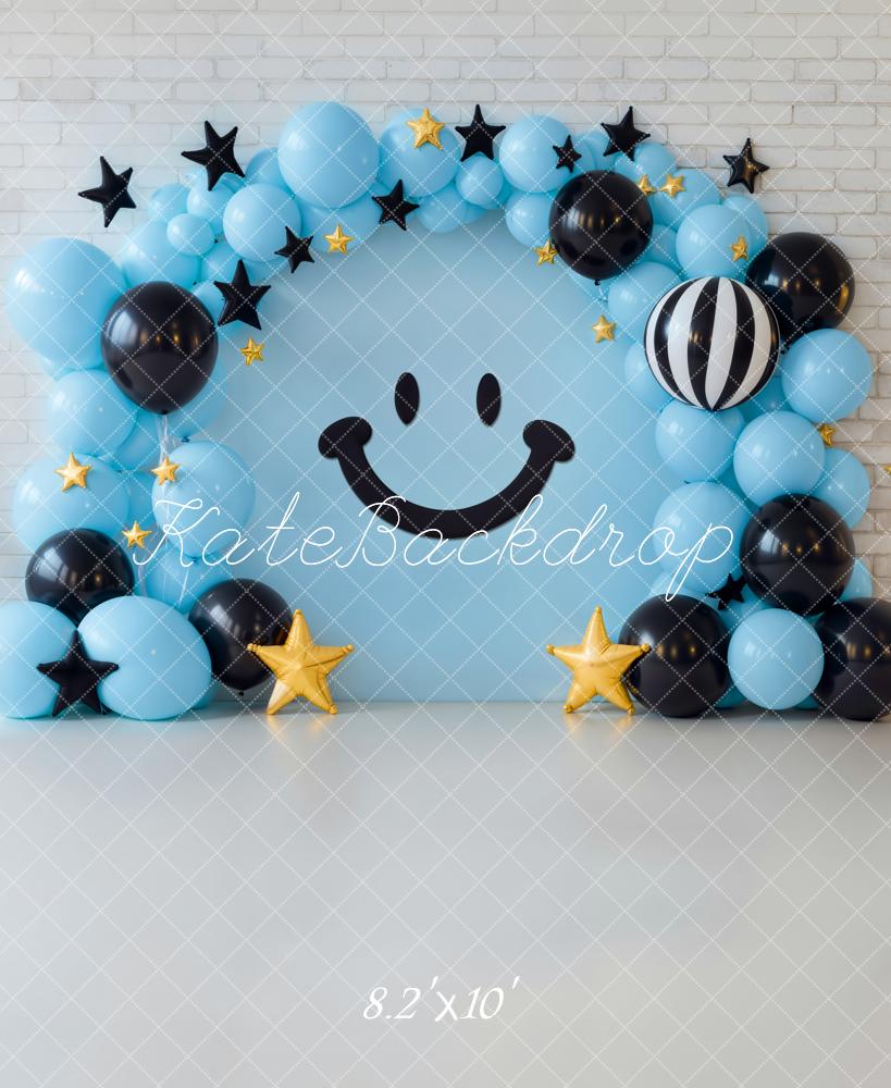 Kate Geburtstag Smiley Ballonbogen Blau Hintergrund Entworfen von Emetselch