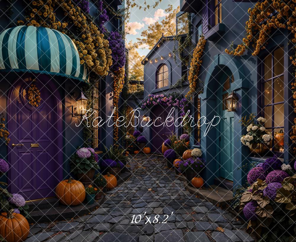 Kate Halloween Dorf Straße Kürbisse Blumen Hintergrund Entworfen von Emetselch - Kate Backdrop.de