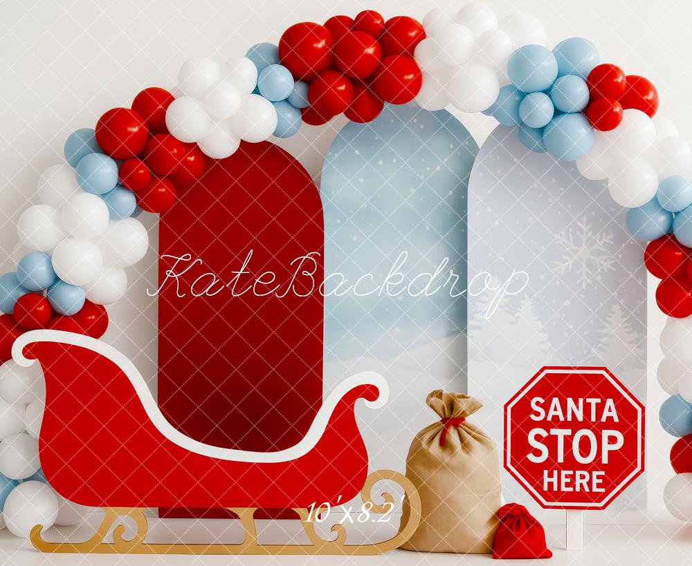 Kate Weihnachten Schlitten Ballonbogen Rot Hintergrund Entworfen von Patty Roberts - Kate Backdrop.de