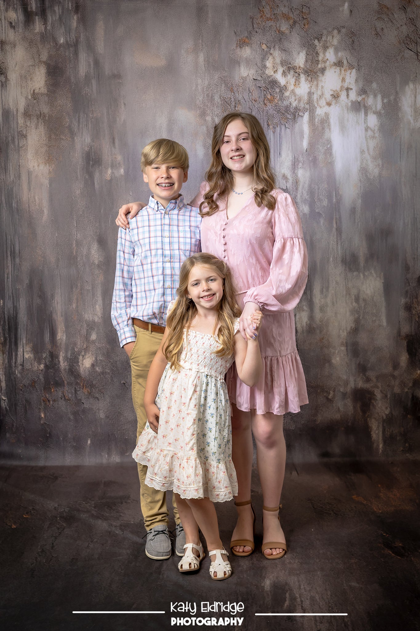 Kate Abstrakte Vintage Textur Grau Braun Kombi-Hintergrund von Mandy Ringe - Kate Backdrop.de