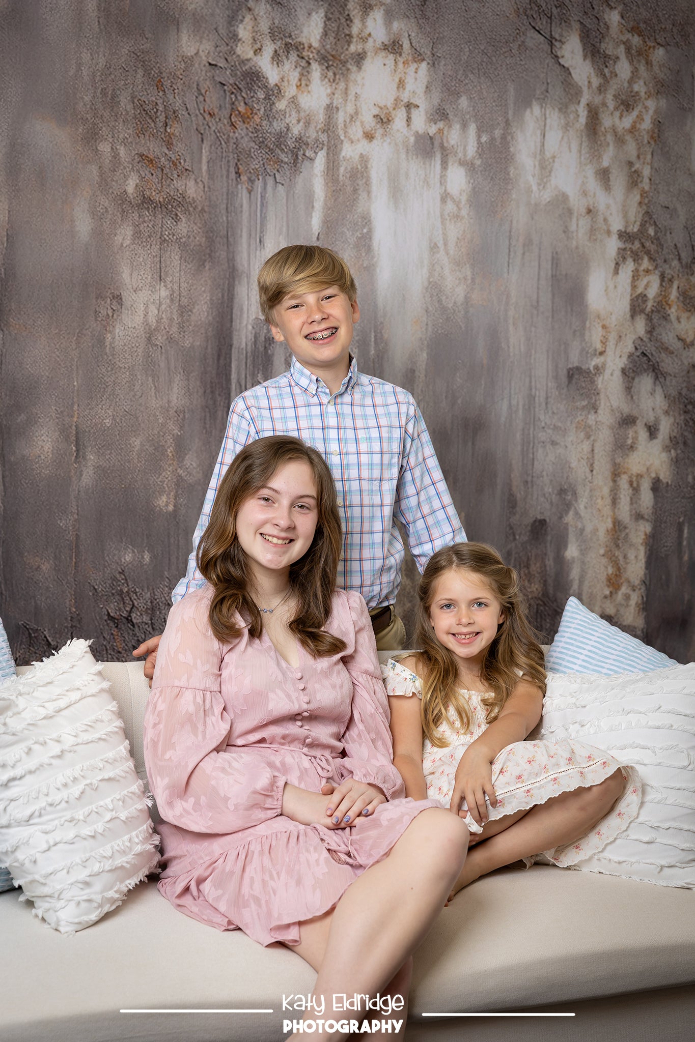 Kate Abstrakte Vintage Textur Grau Braun Kombi-Hintergrund von Mandy Ringe - Kate Backdrop.de