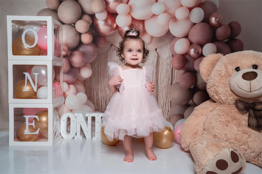 Kate Matt Ballonbogen Macrame Wand Fleece Hintergrund Entworfen von Mandy Ringe - Kate Backdrop.de
