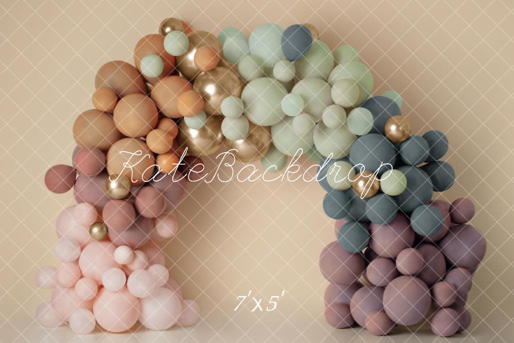 Kate Regenbogen Boho Hintergrund Ballonbogen von Mandy Ringe Photography - Kate Backdrop.de