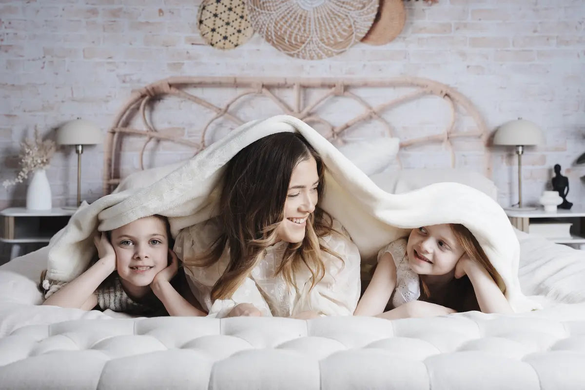 Kate Boho Kopfteil mit Körben als Hintergrund von Mandy Ringe Photography - Kate Backdrop.de