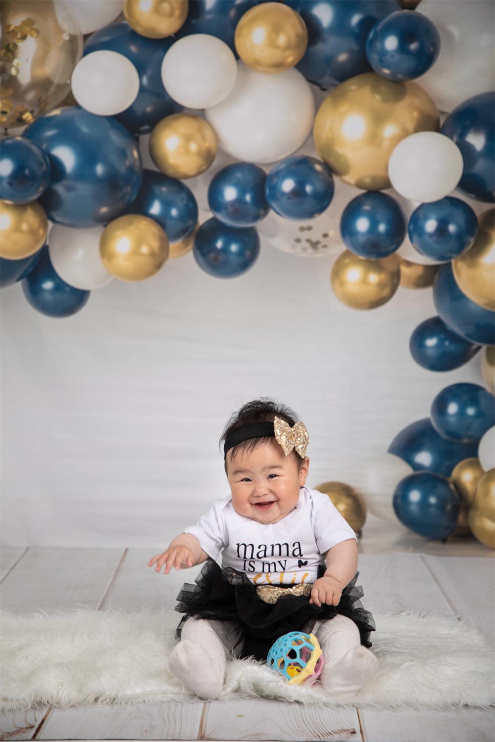 Kate Marineblaue und goldene Ballongirlande als Hintergrundkulisse von Mandy Ringe Photography - Kate Backdrop.de