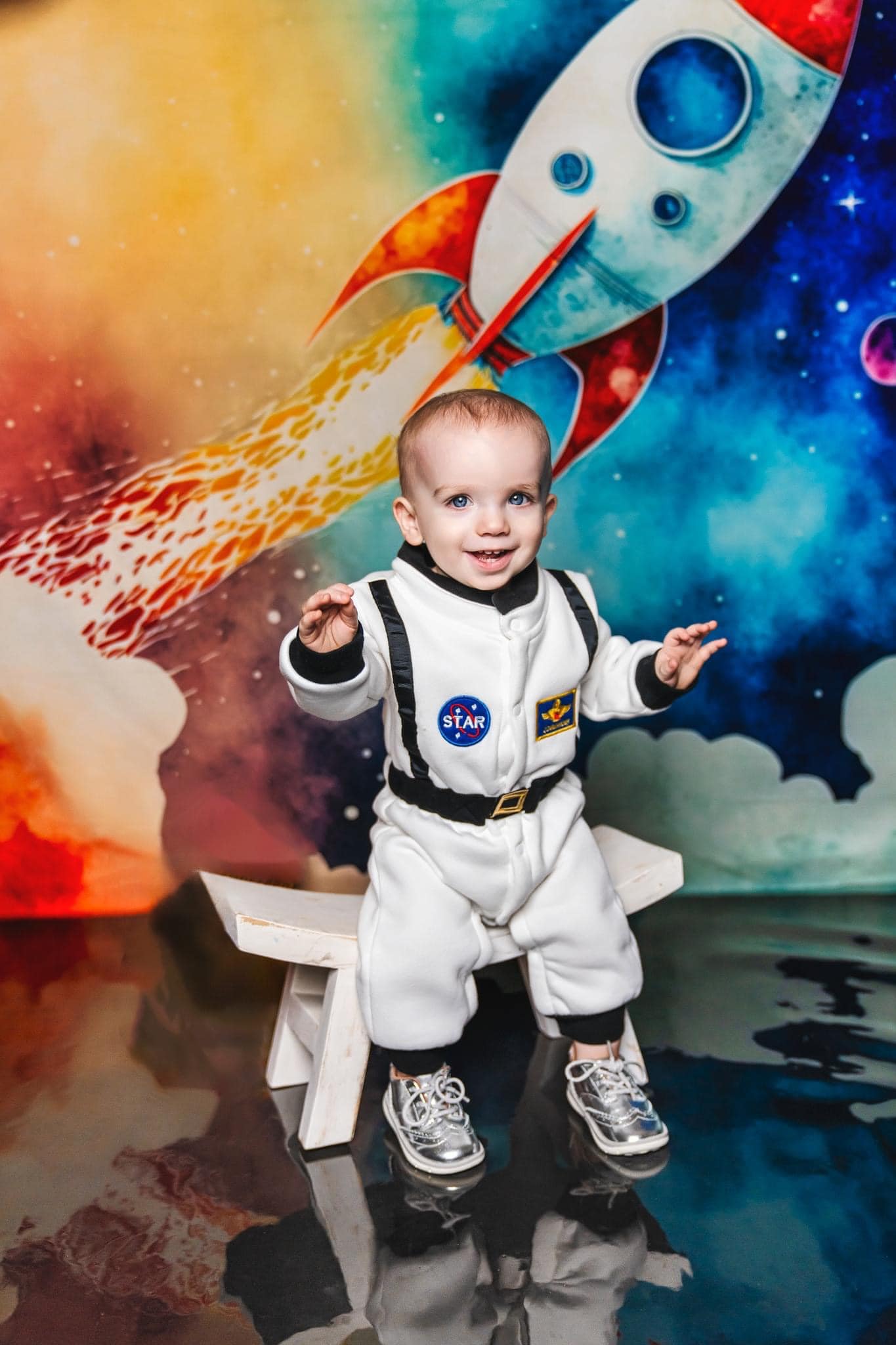 Kate Weltraummission Junge Hintergrund von Patty Roberts - Kate Backdrop.de