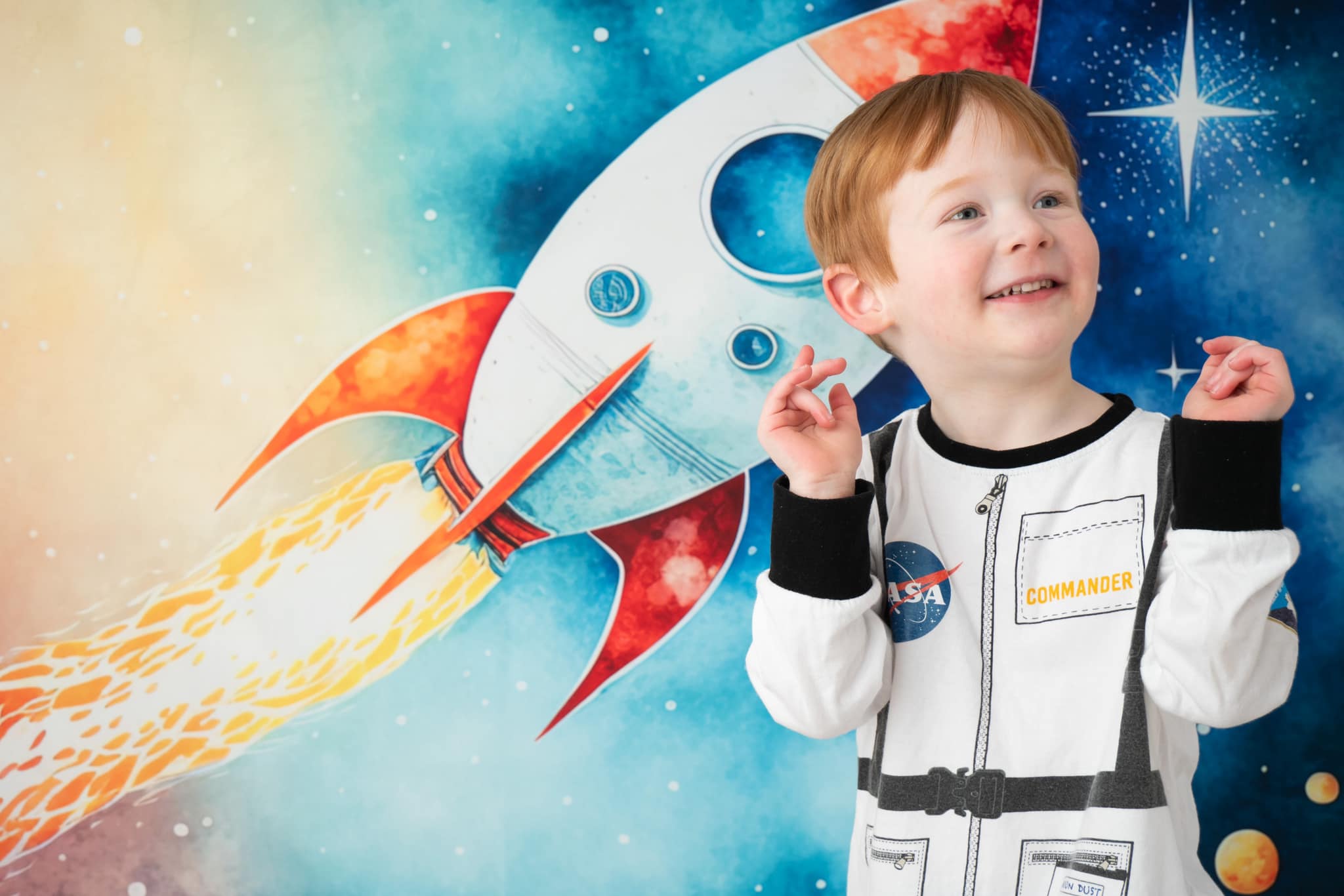 Kate Weltraummission Junge Hintergrund von Patty Roberts - Kate Backdrop.de