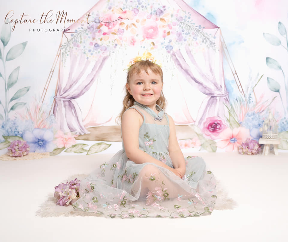 Kate Frühling Boho Tepee Hintergrund von Patty Roberts - Kate Backdrop.de