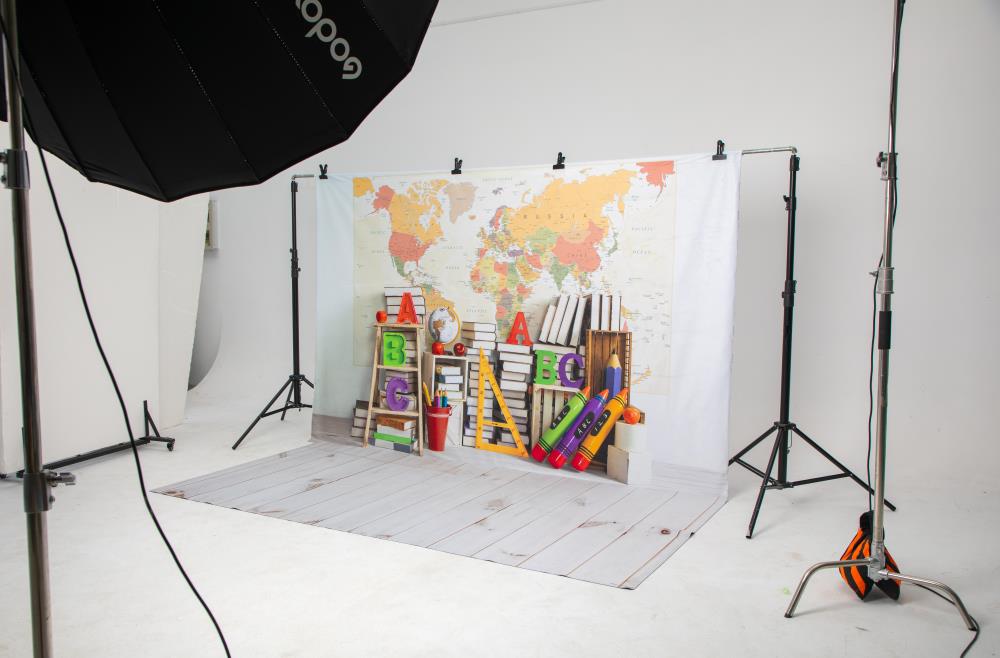 Kate Zurück zu Schule Weltkarte Buch Regal Hintergrund von Emetselch - Kate Backdrop.de