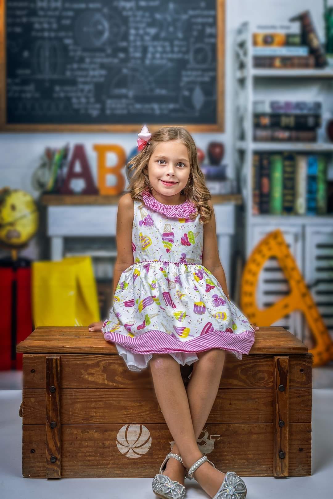 Kate Fresh Zurück zur Schule Weiße Wand und schwarze Tafel Hintergrund für Fotografie - Kate Backdrop.de