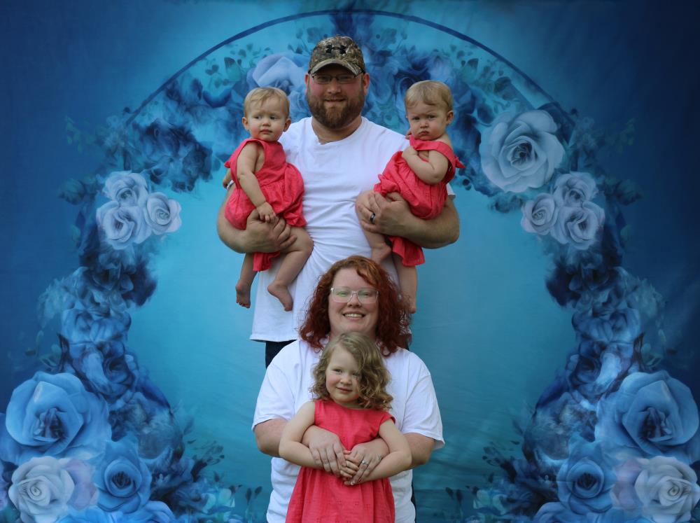 Kate Blau Aquarell Blume Schleife Hintergrund von Patty Roberts - Kate Backdrop.de