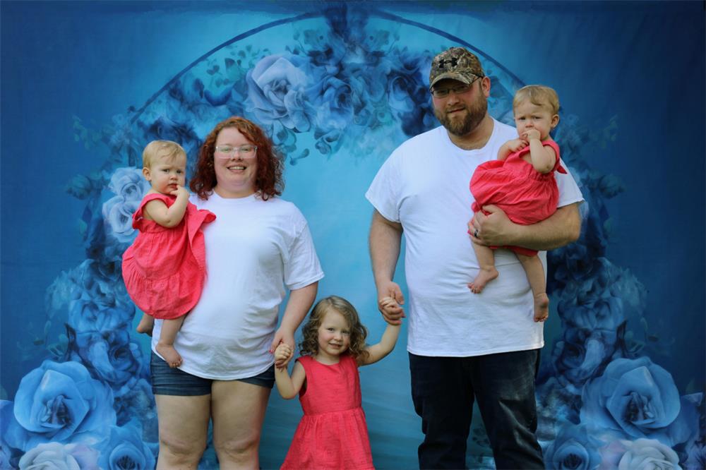 Kate Blau Aquarell Blume Schleife Hintergrund von Patty Roberts - Kate Backdrop.de