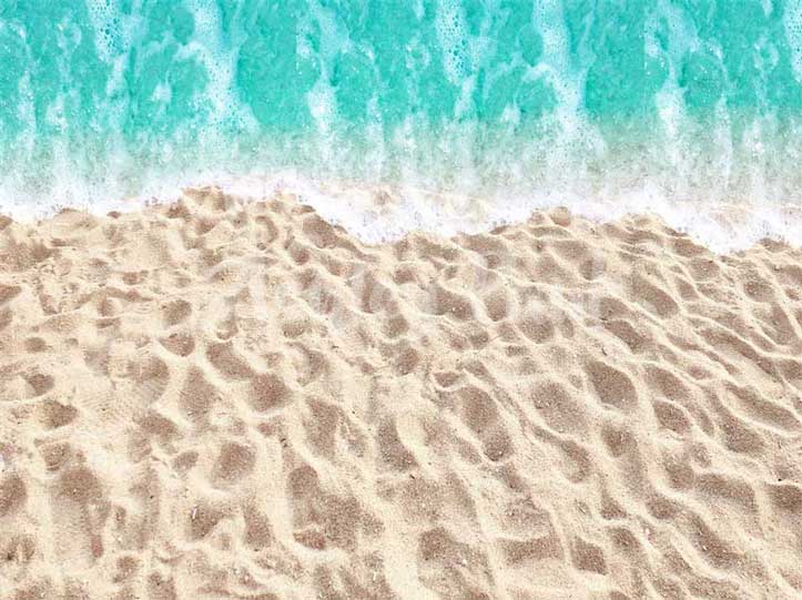 Kate Sommerlicher Sandstrand mit Wasser als Hintergrund von Ashley Paul - Kate Backdrop.de