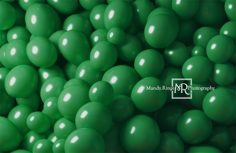 Kate Grüner Ballon Wand Hintergrund von Mandy Ringe Fotograf - Kate Backdrop.de