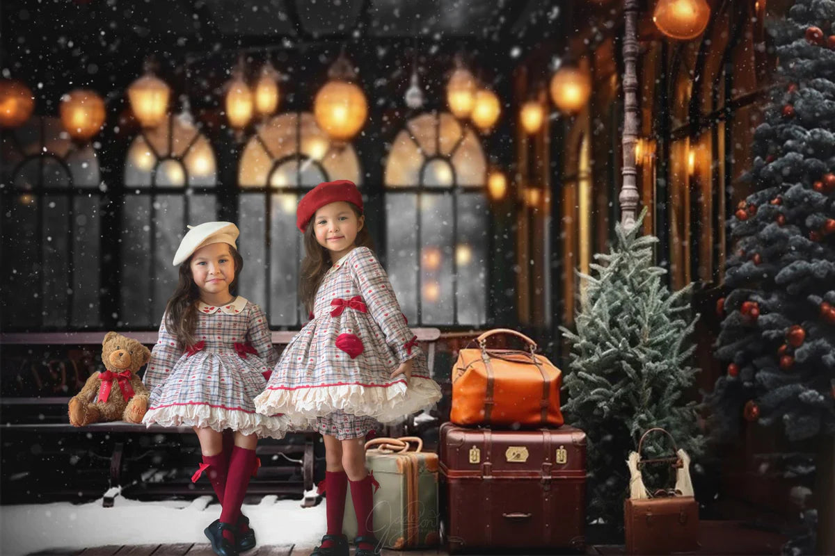 Kate Weihnachten Winter Bahnhof Bahnsteig Gepäck Hintergrund für Fotografie - Kate Backdrop.de