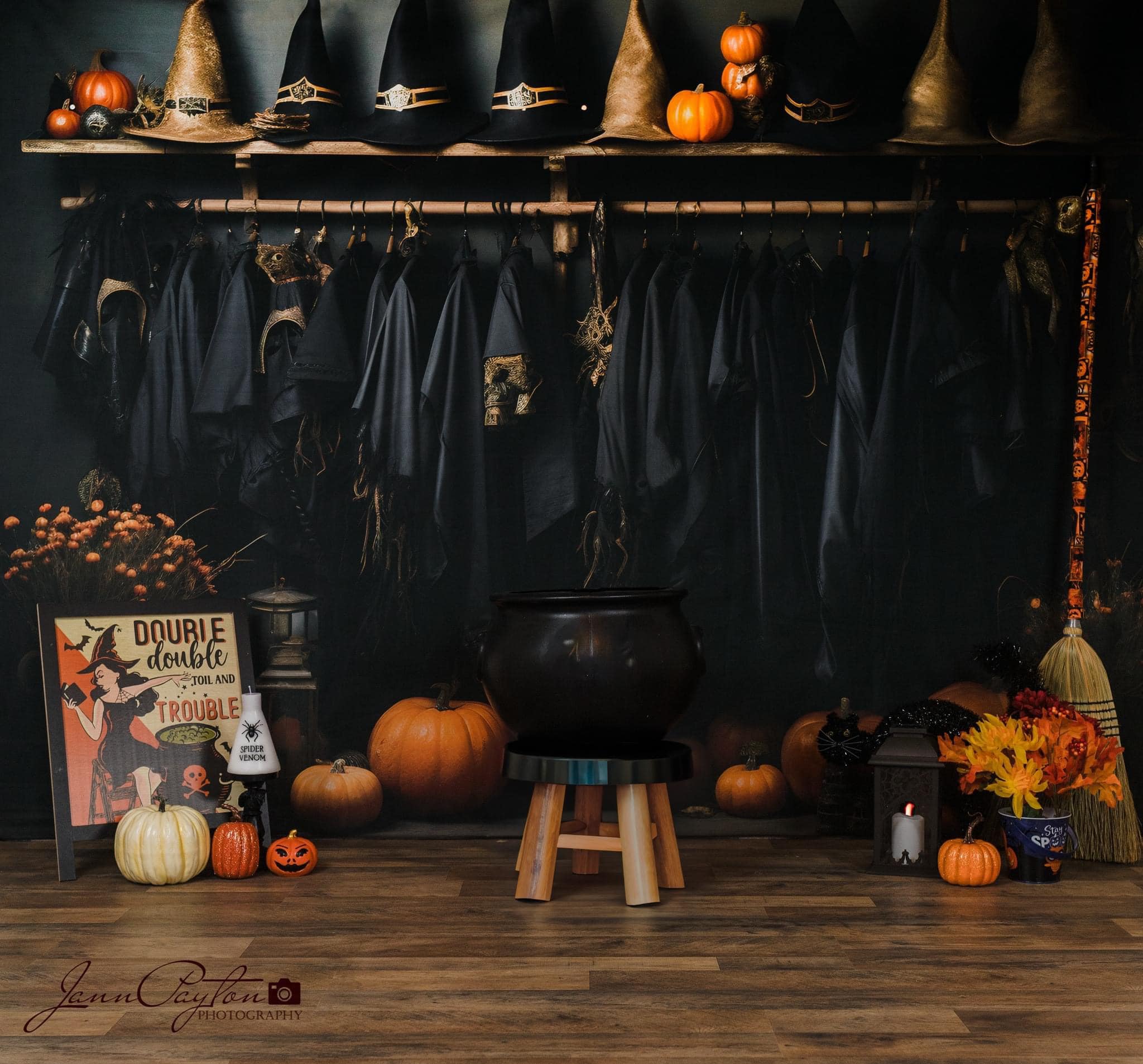Kate Halloween Wizard Black Robe Closet Hintergrund für Fotografie - Kate Backdrop.de