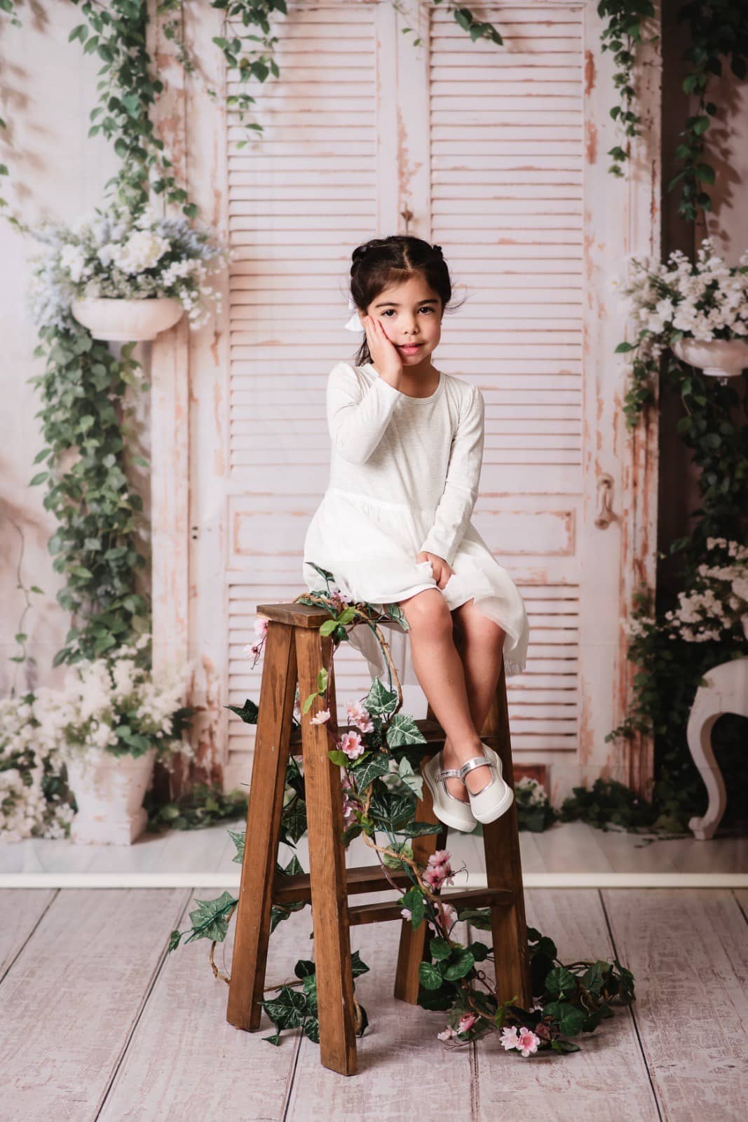 Kate Frühling Weiße Wand Grüne Pflanzen Hintergrund von Emetselch - Kate Backdrop.de