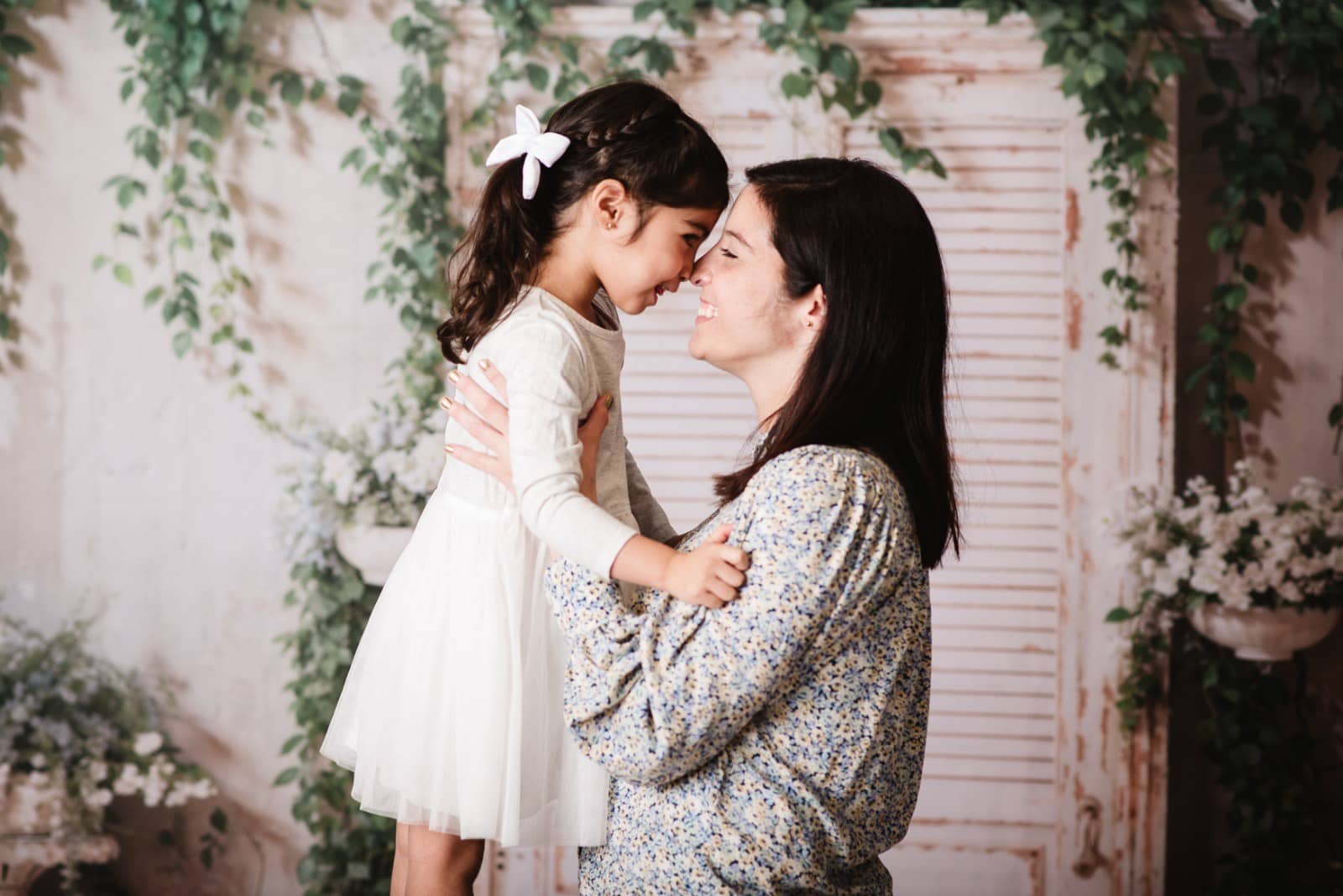 Kate Frühling Weiße Wand Grüne Pflanzen Hintergrund von Emetselch - Kate Backdrop.de