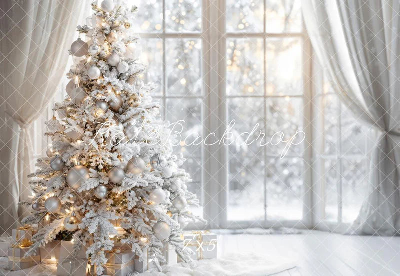 Kate Winter im Zimmer weißes Weihnachten-Baum gerahmtes Fenster Hintergrund entworfen von Emetselch - Kate Backdrop.de
