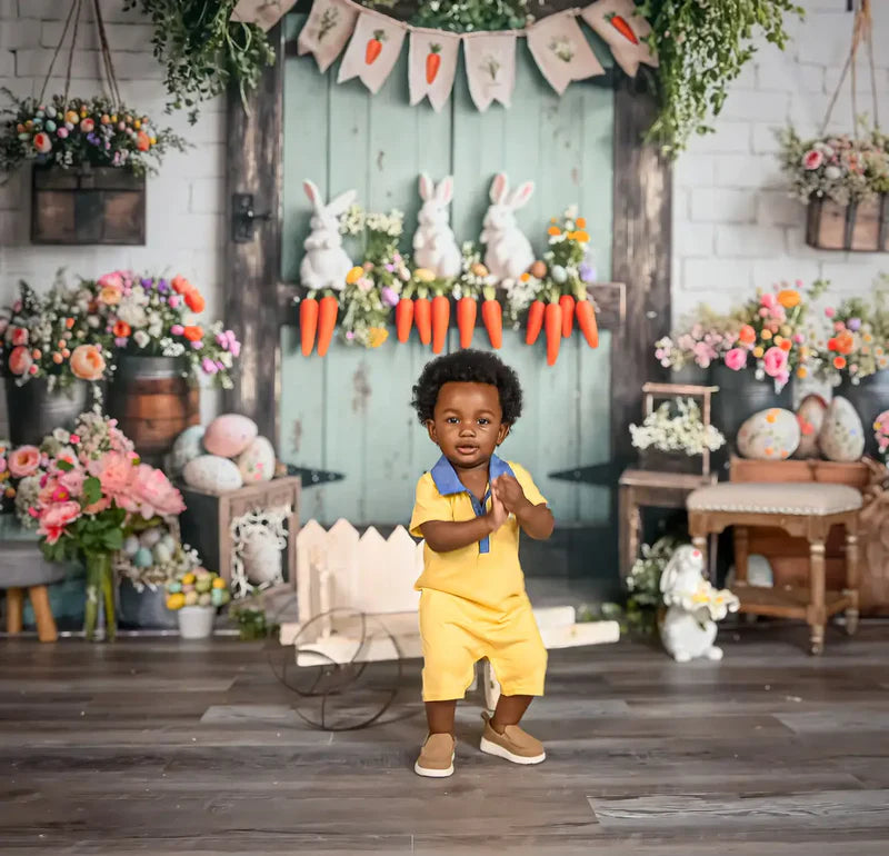 Kate Ostern - Ei Hase Möhren Holztür Hintergrund entworfen von Emetselch - Kate Backdrop.de