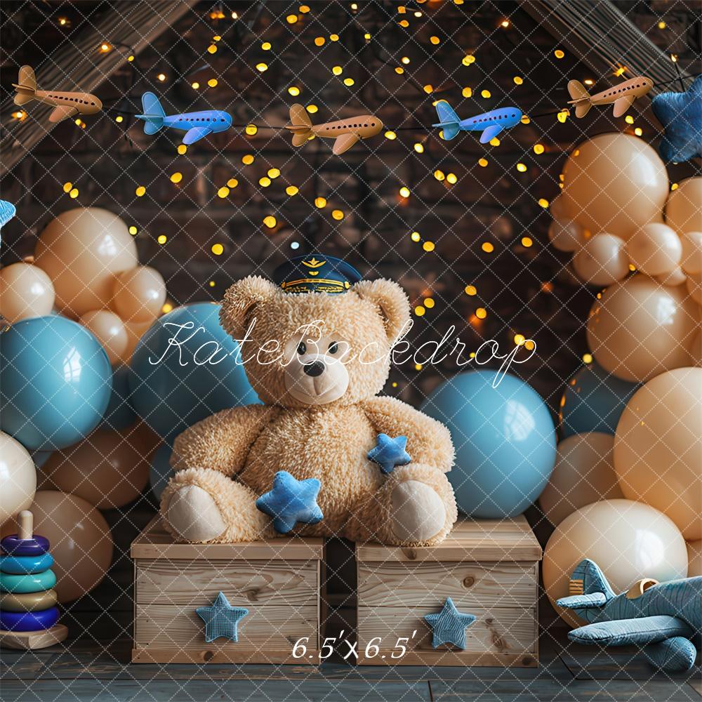 Kate Cake Smash Teddybär Flugzeugpilot Luftballon Hintergrund Von Laura Bybee - Kate Backdrop.de