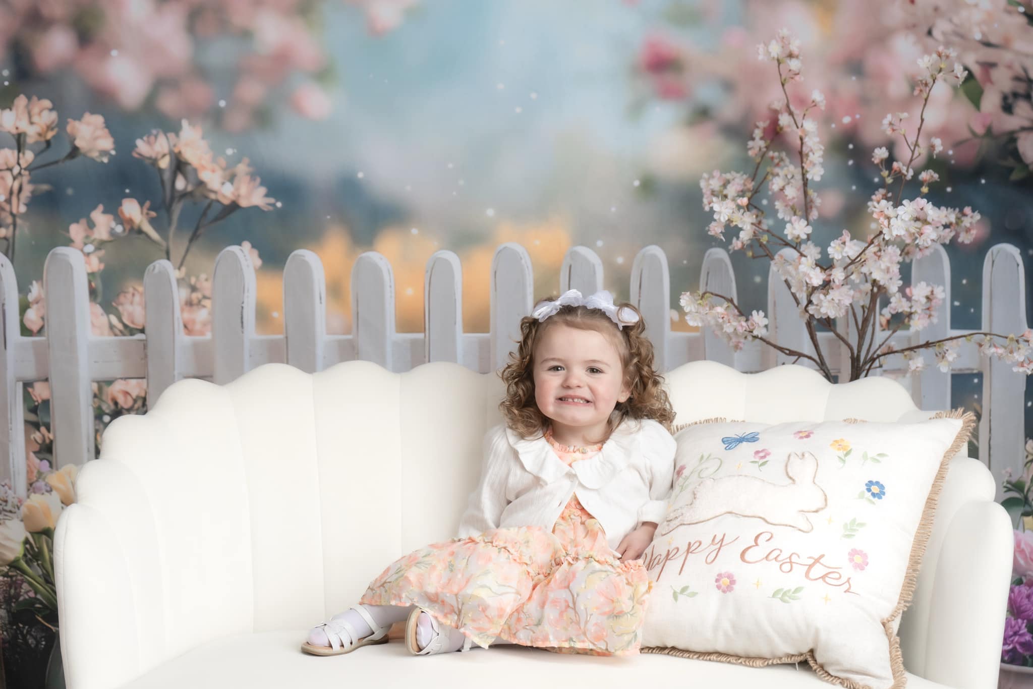 Kate Frühlings-Blumen-Zaun Hintergrund Entworfen von Mini MakeBelieve - Kate Backdrop.de