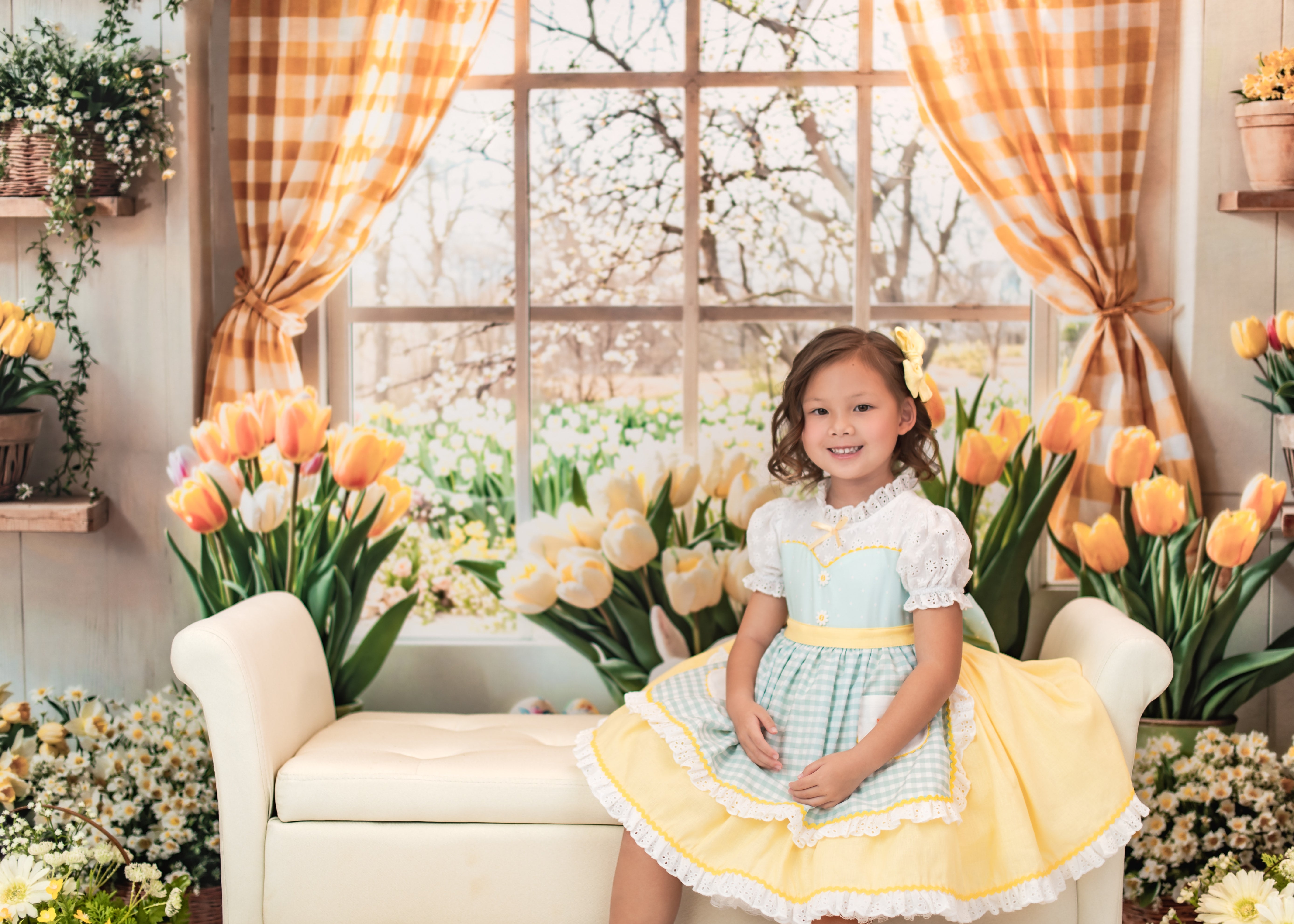 Kate Ostern Hase Blumen Fenster Vorhang Hintergrund entworfen von Emetselch - Kate Backdrop.de
