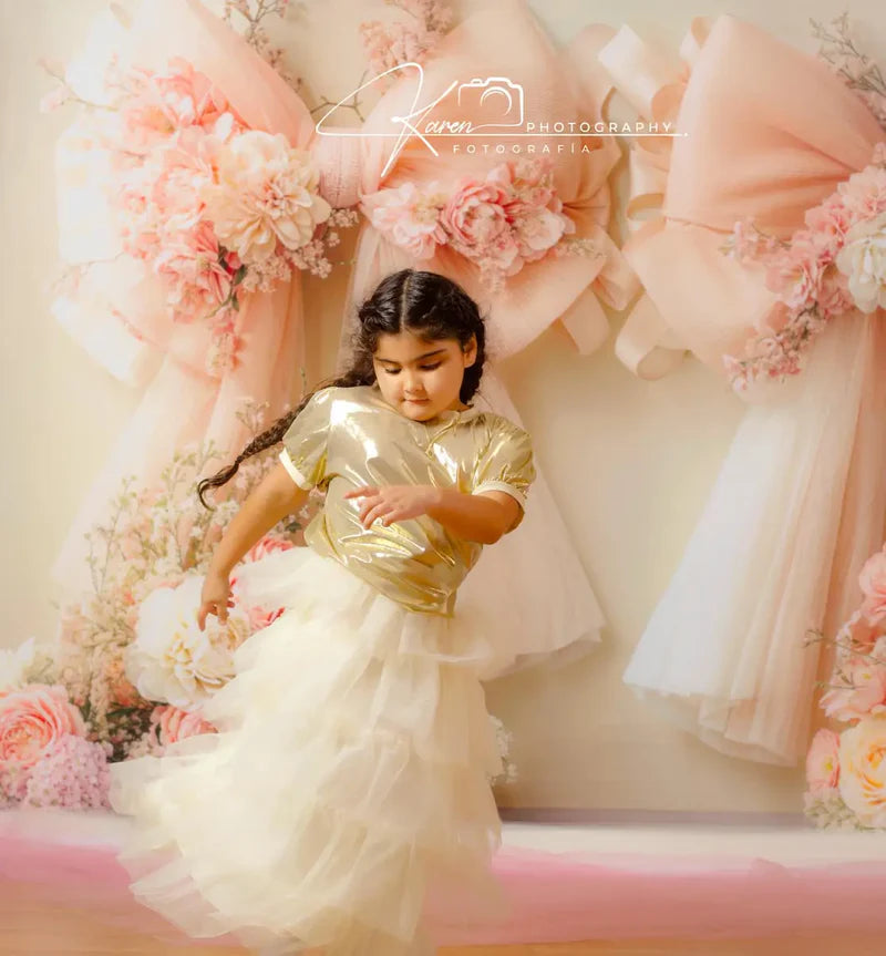 Kate Hochzeit Pfirsich Blumen Schleife Hintergrund entworfen von Emetselch - Kate Backdrop.de