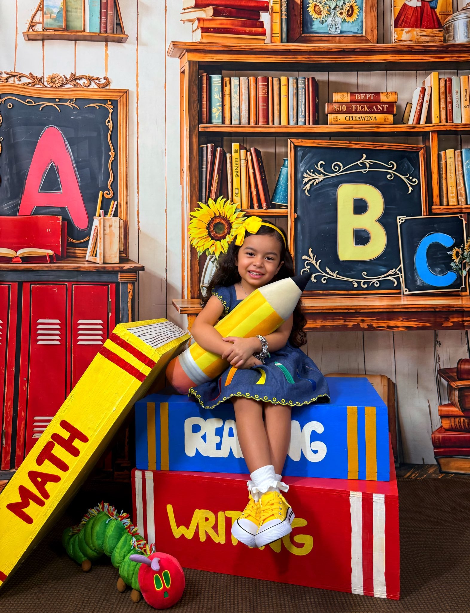 Kate Bücherregal für die Schule Hintergrund entworfen von Emetselch - Kate Backdrop.de