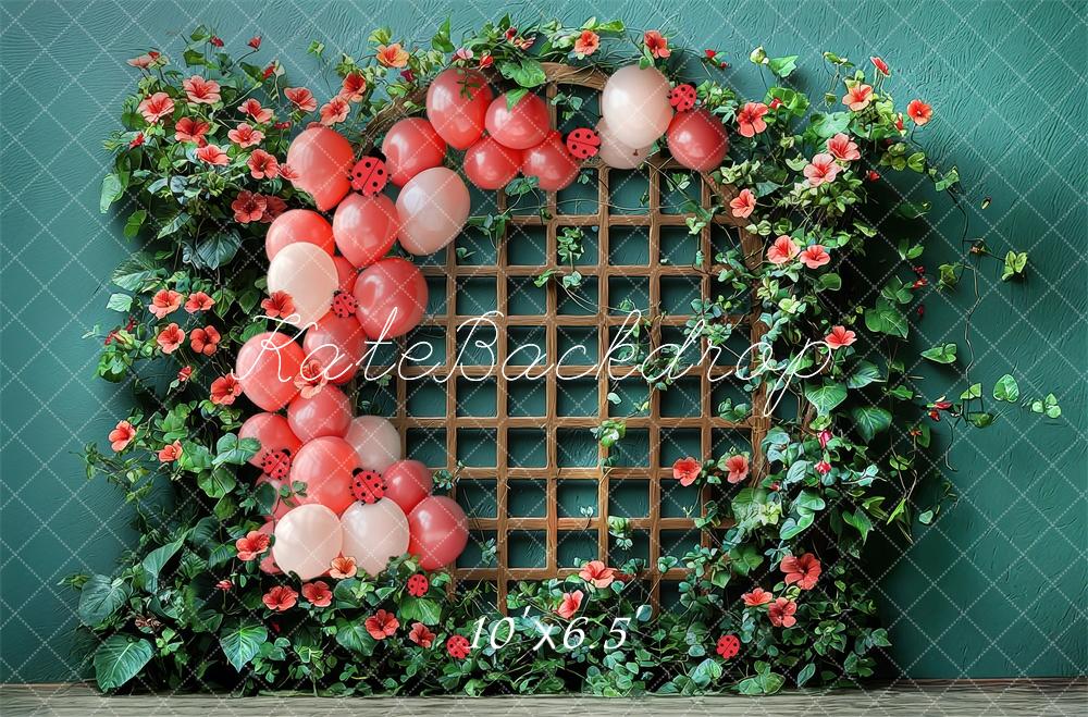 Kate Cake Smash Marienkäfer Spalier Blumenbogen Luftballons Hintergrund Von Laura Bybee - Kate Backdrop.de