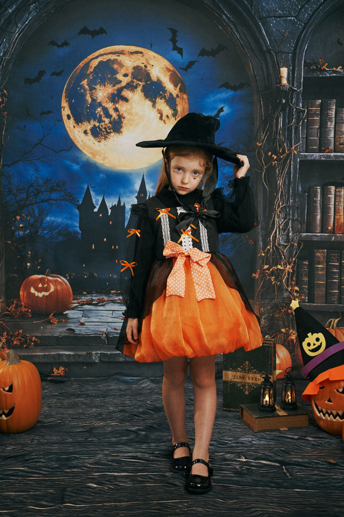 Kate Halloween Kürbisse Vollmond Bücherregal Hintergrund Entworfen von Emetselch - Kate Backdrop.de