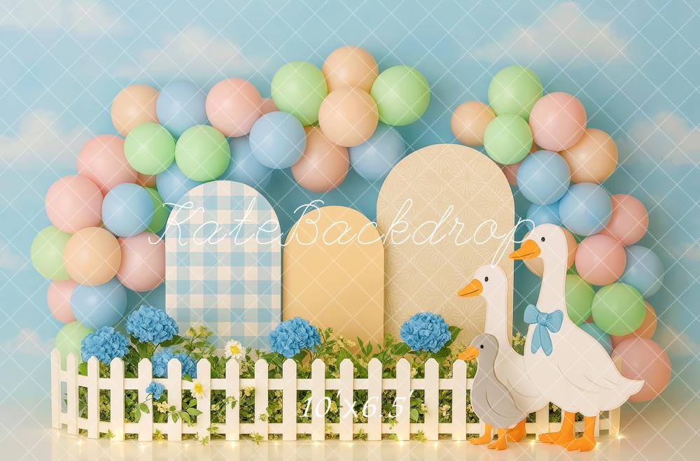 Kate Cake Smash Garten Gänse pastellfarbene Luftballons Hintergrund Entworfen von Patty Robert - Kate Backdrop.de