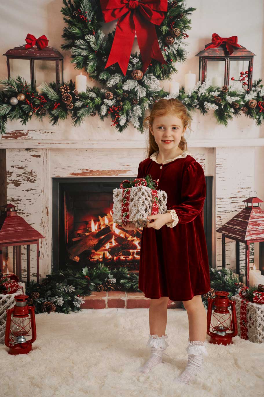 Kate Weihnachten Kamin Kranz Rot Hintergrund Entworfen von Emetselch - Kate Backdrop.de