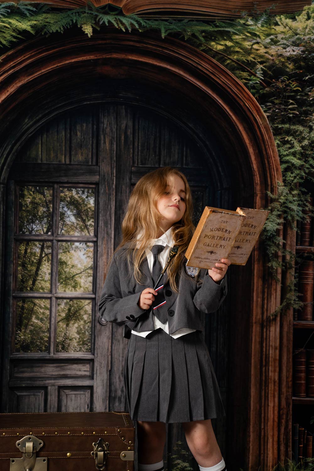 Kate Märchenwald Bücherregal Tür Grün Hintergrund Entworfen von Emetselch