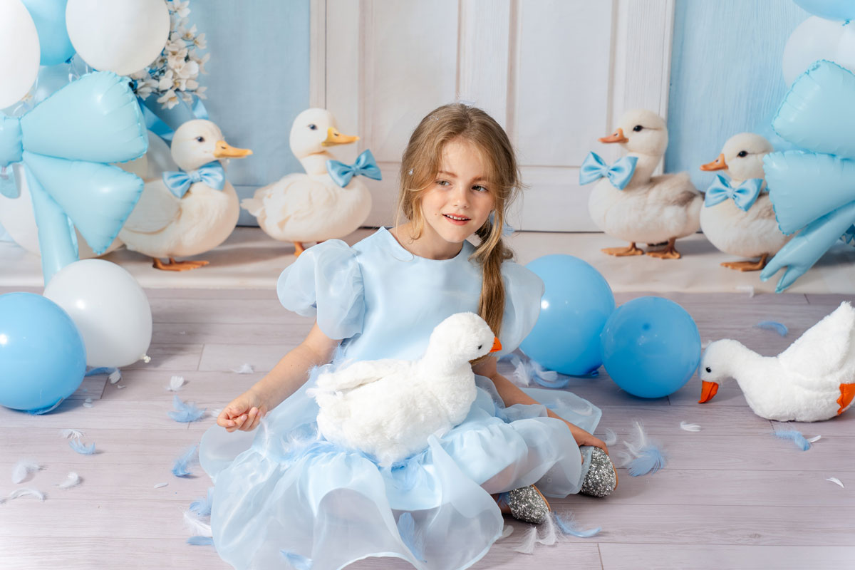 Kate Kinder Geburtstag Enten Ballons Blau Hintergrund Entworfen von Emetselch