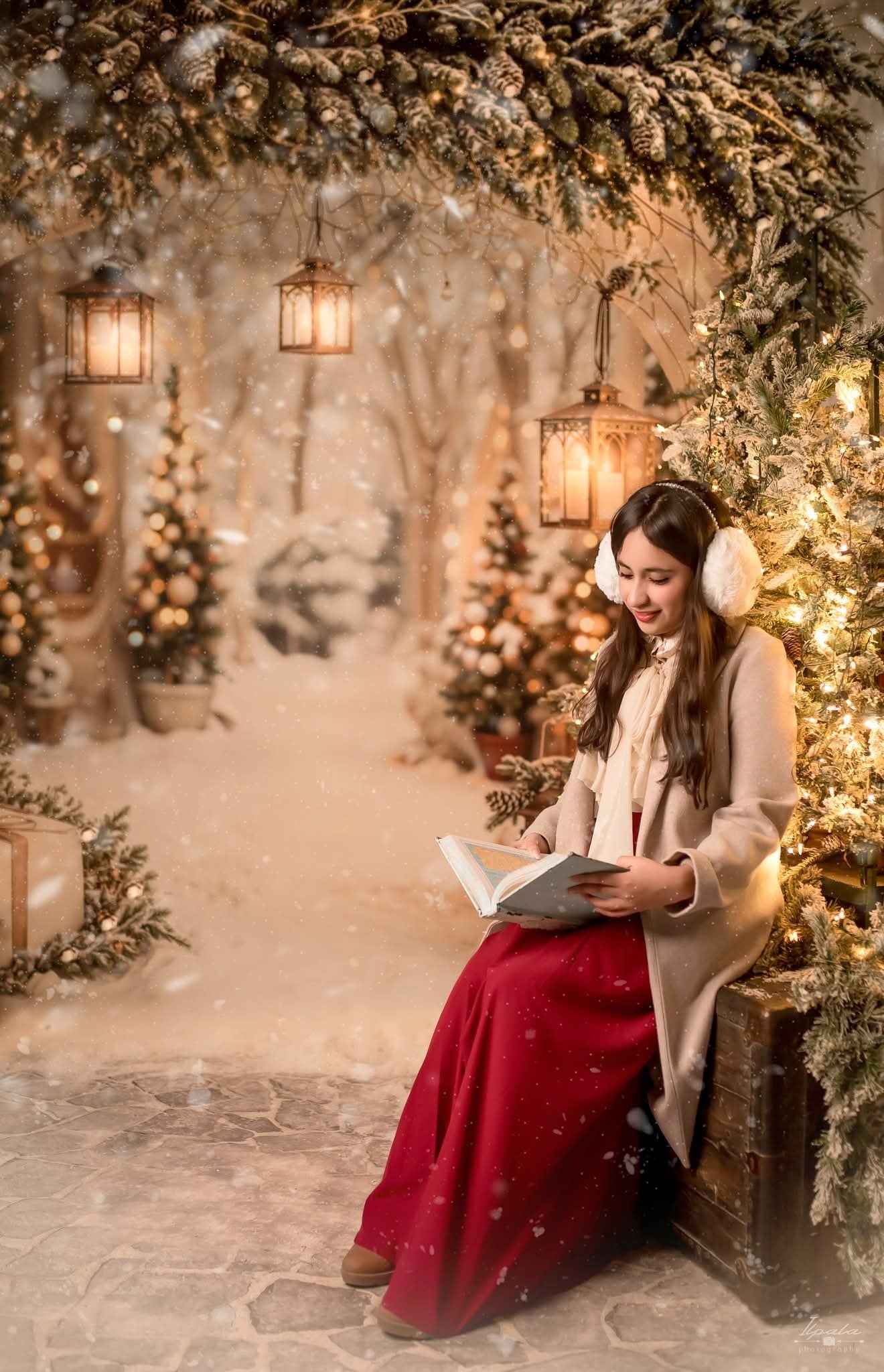 Kate Weihnachten Bogengirlande Schneebäume Hintergrund entworfen von Emetselch - Kate Backdrop.de