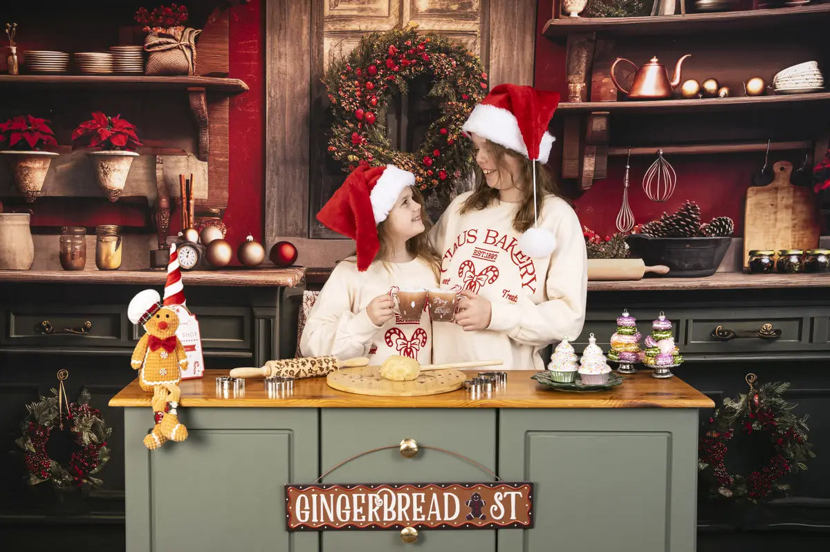 Kate Rot und Grün Weihnachtsküche Fleece Hintergrund Entworfen von Mandy Ringe - Kate Backdrop.de