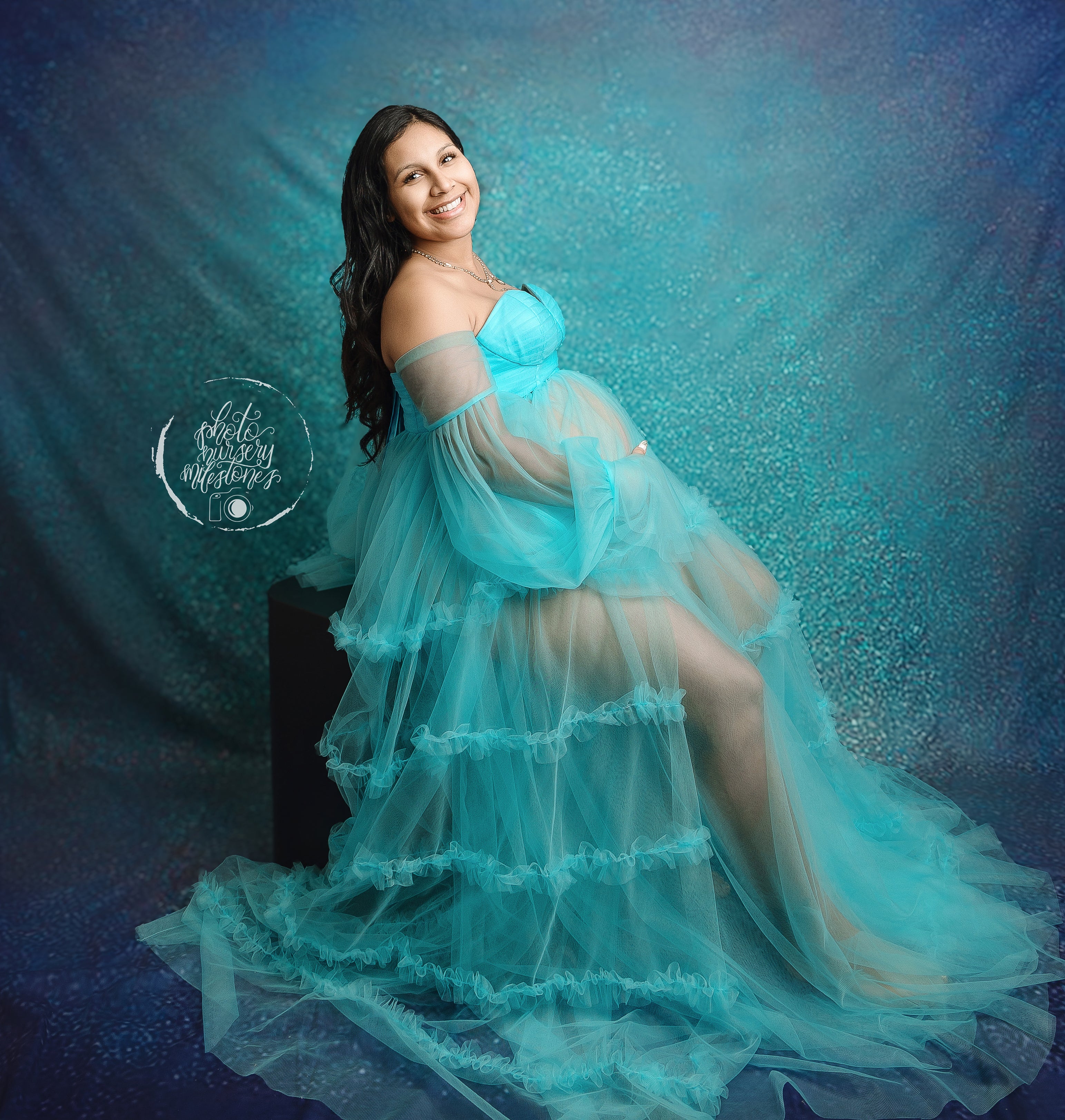 Kate Hoch tailliertes langärmeliges Mutterschafts-Fotoshoot-Kleid aus Mesh - Kate Backdrop.de