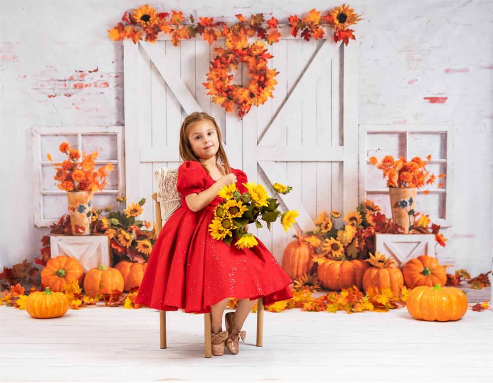Super Sale Kate Herbst Kürbis Hintergrund Weißes Scheunentor Gefallene Blätter von Emetselch - Kate Backdrop.de