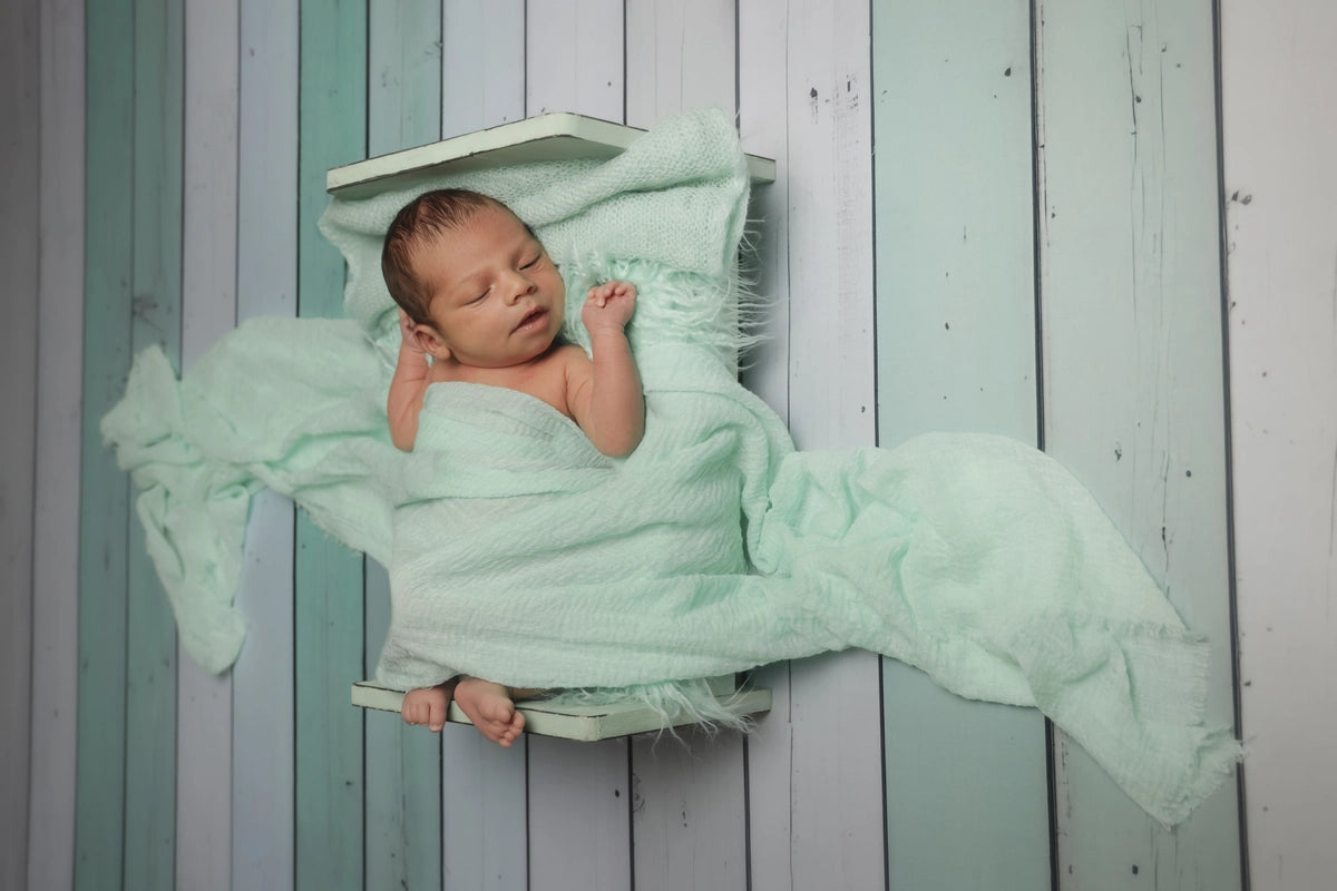 Kate Minzweiße Holzdiele Gummibodenmatte für Fotografie von Mini MakeBelieve - Kate Backdrop.de